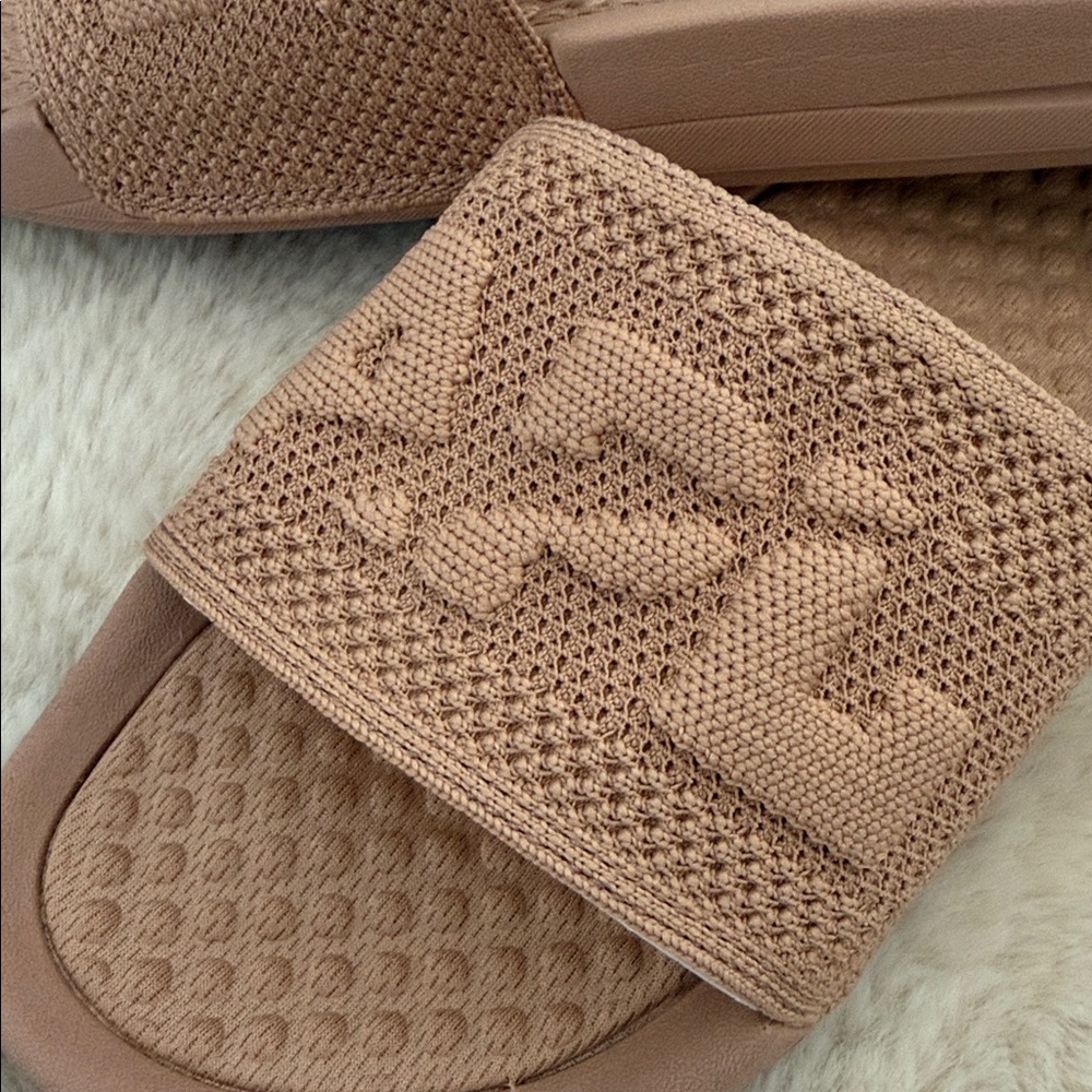 APL BL Techloom slide sandals-Tan - Picture 2 of 3